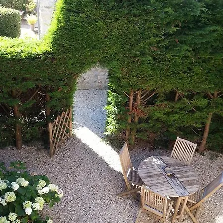 بيت للعطل La Tour D'anne Thiers-sur-Theve